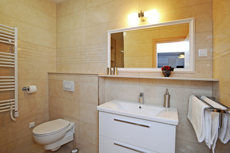 Bathroom 4, Nika Family Apartments, Dubrovnik