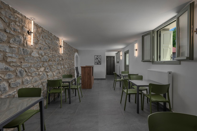 Food & Drinks, Arca Deorum, Peloponnese