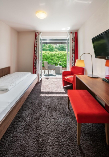 Bedroom 2, Hotel Donaublick, Sigmaringen