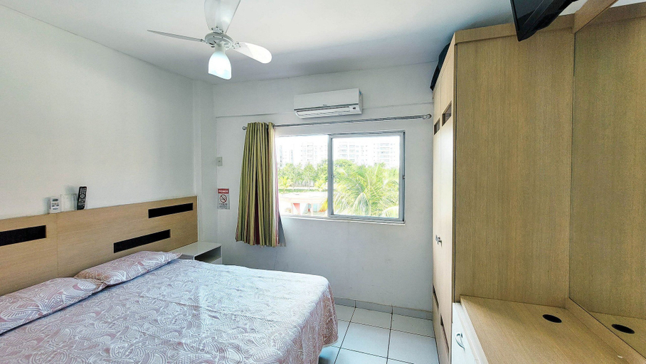Bedroom 3, Frente ao Parque da Lagoa Quente, Apto particular com varanda e vista piscinas, com tela de proteção, Caldas Novas