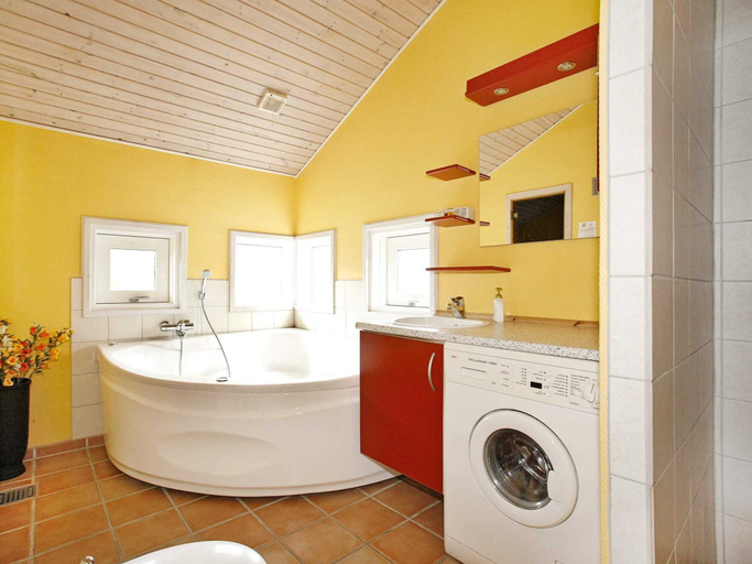 Bathroom 3, 10 Person Holiday Home in Hadsund, Mariagerfjord