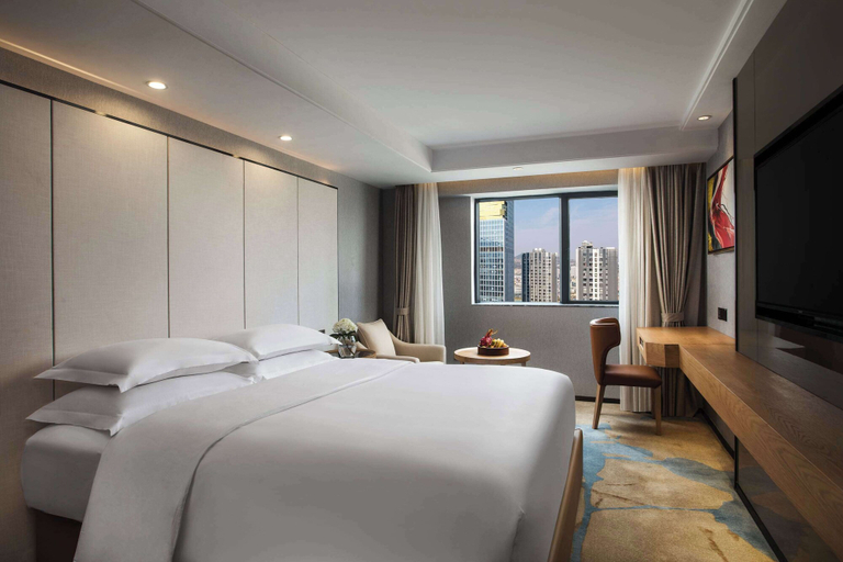 Bedroom 2, Ramada Encore by Wyndham Kunming West, Kunming