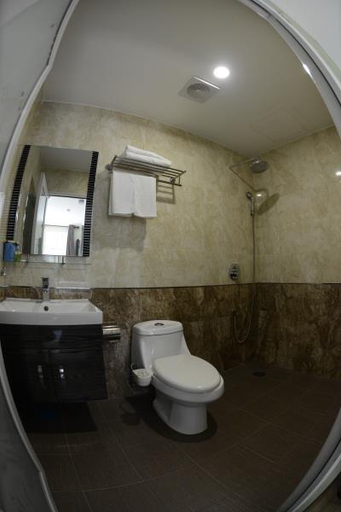 Bathroom 4, Sunshine Inn, Bintulu