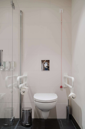 Bathroom 4, Hampton By Hilton Vienna City West, Wien