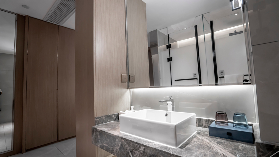 Bathroom 3, Echarmホテル（雷波旅遊バスターミナル）(宜尚酒店（雷波旅游客运中心站店）), Liangshan Yi