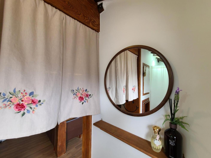 Bathroom, Namhae Choncangs, Namhae