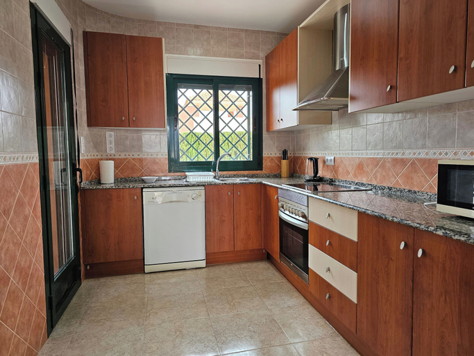 Private kitchen, Private Pool- Rooftop Terrace & Bbq- Aircon, Almería