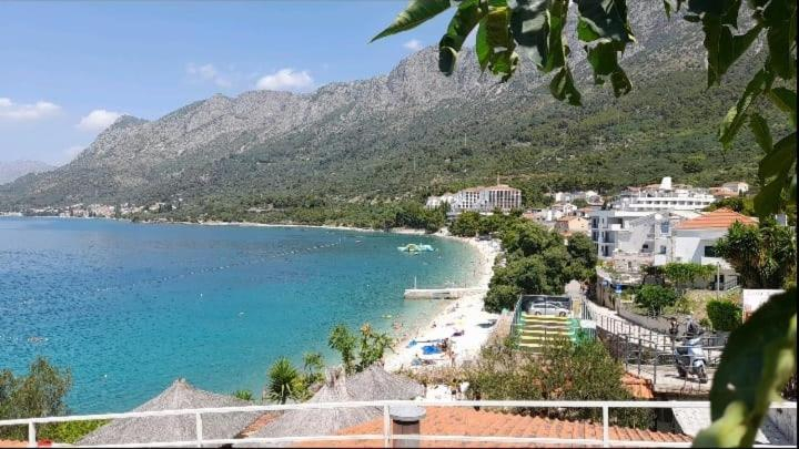 Others 2, AntonBille, Gradac