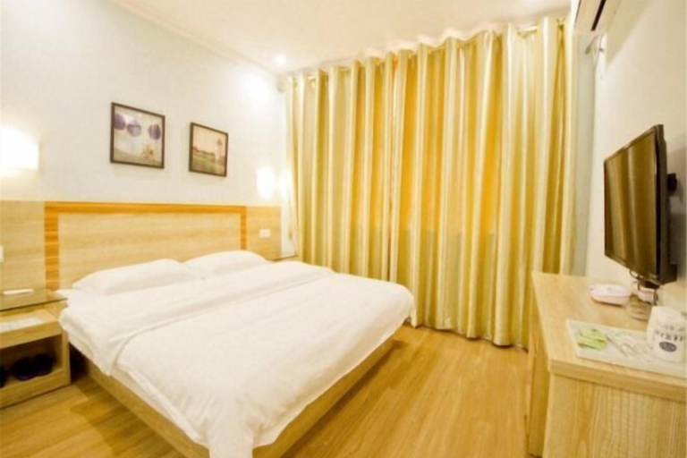 Number 8 Apartment (Nanning Langdong Bus Station Store), Nanning
