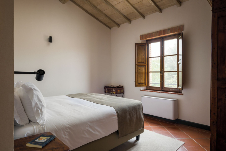 Bedroom 3, Borgo San Vincenzo, Siena