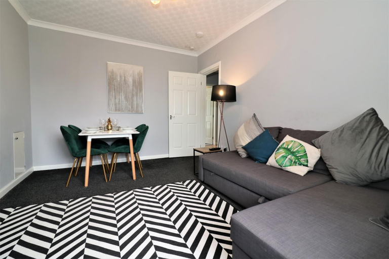 Others 4, Carfin House - Motherwell, North Lanarkshire