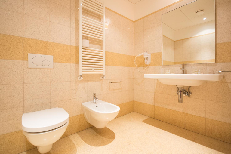 Bathroom 4, Domus Stella Maris - Casa per Ferie, Ancona