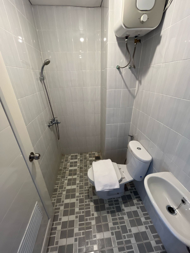 Bathroom 5, BTW Paskal Hypersquare Bandung by D'best Hospitality, Bandung