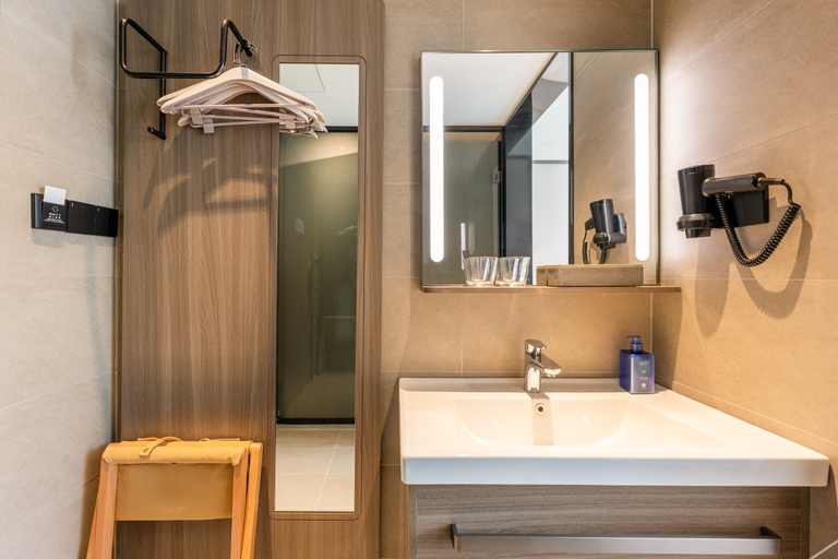 Bathroom 3, Hanting Hotel Aksu Pedestrain Street, Aksu