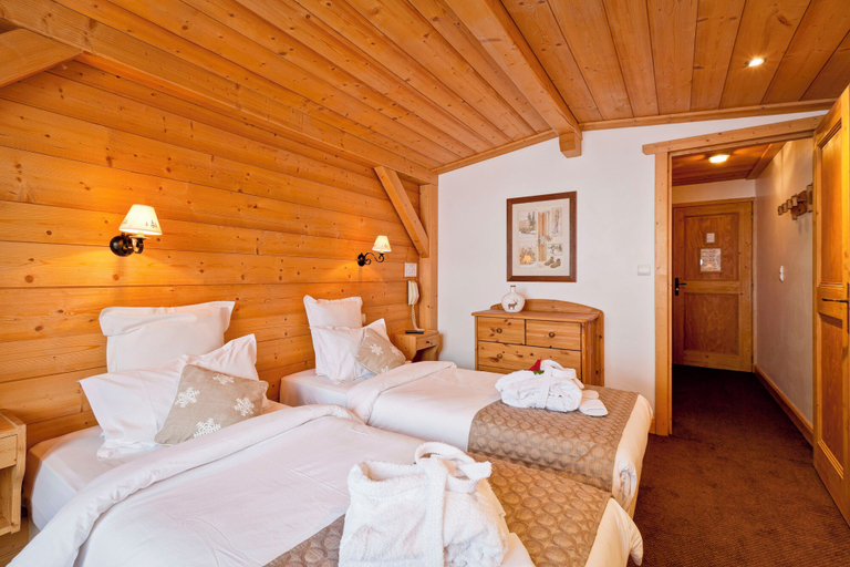 Bedroom 3, Hôtel Les Flocons, Savoie