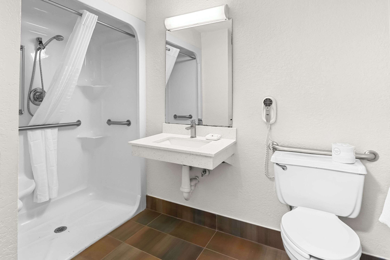 Bathroom 4, Suburban Studios Slidell I-10, Saint Tammany