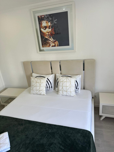 Bedroom 2, Quarto Aeroporto, Lisbon