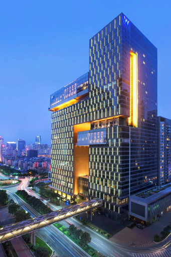 Exterior & Views 26