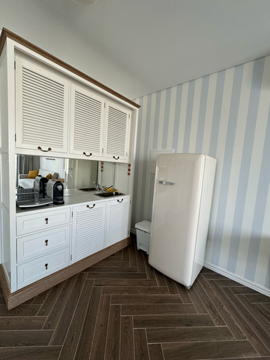 Dining Room 13