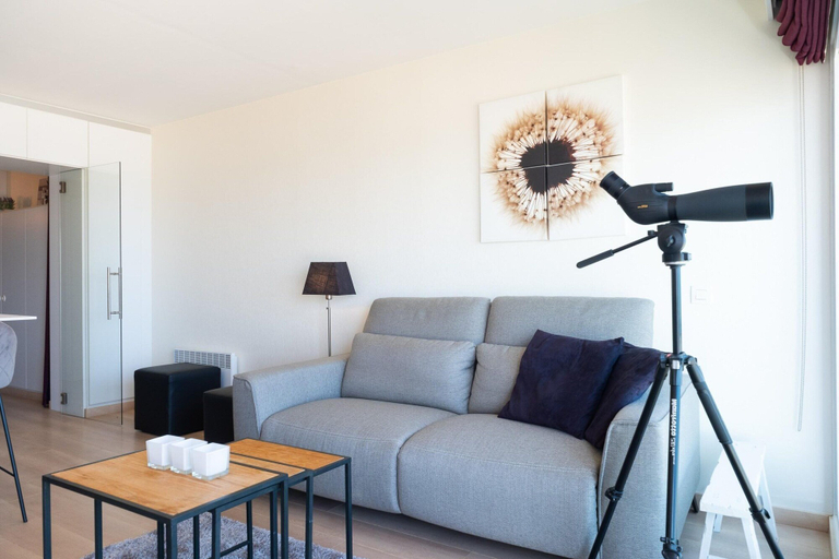 Living room 4, Studio on Seafront Near Tram Stop, West-Vlaanderen