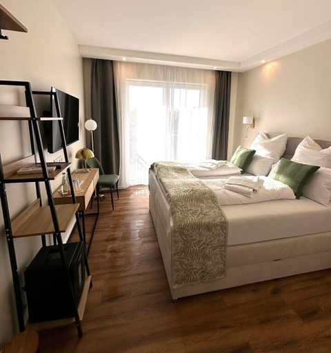 Bedroom 2, Strandhotel Buckow Resort & SPA, Märkisch-Oderland