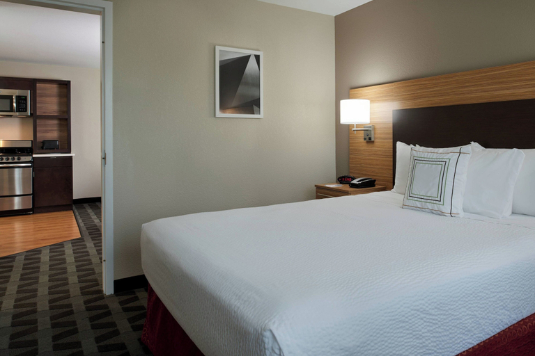 Bedroom 3, TownePlace Suites by Marriott Richmond, Madison