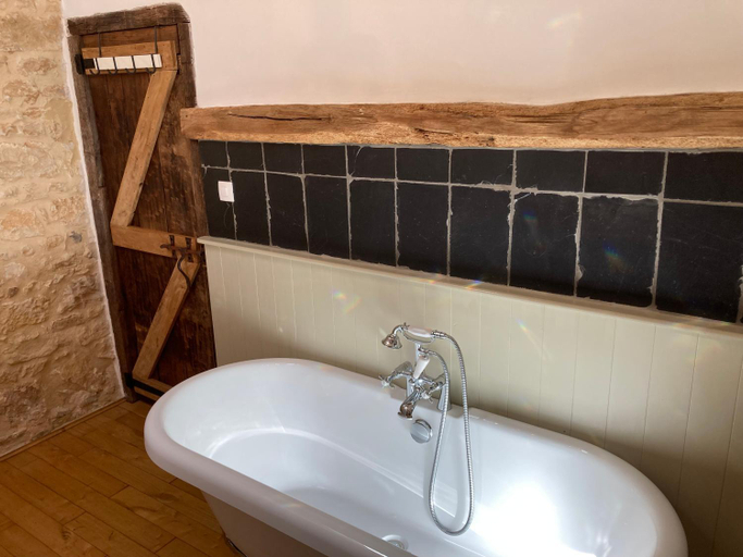 Bathroom 5, Vie de Reve, Charente
