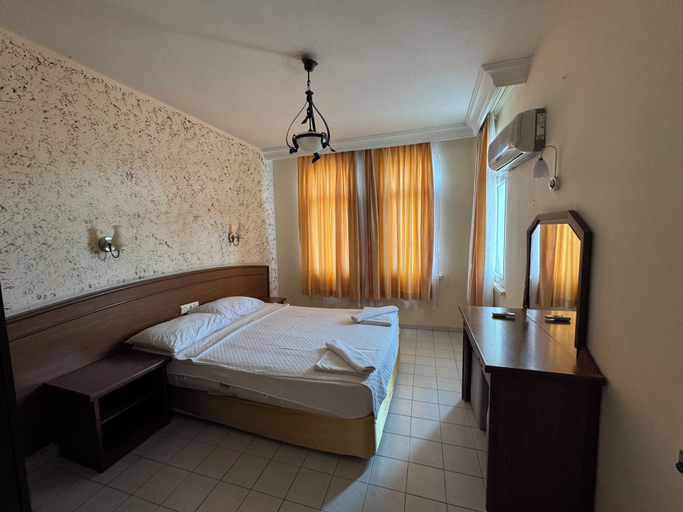 Bedroom 4, Damlatas Elegant Apart Hotel, Alanya