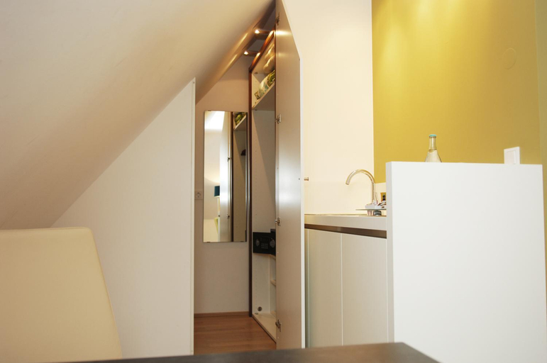 Dining Room 9