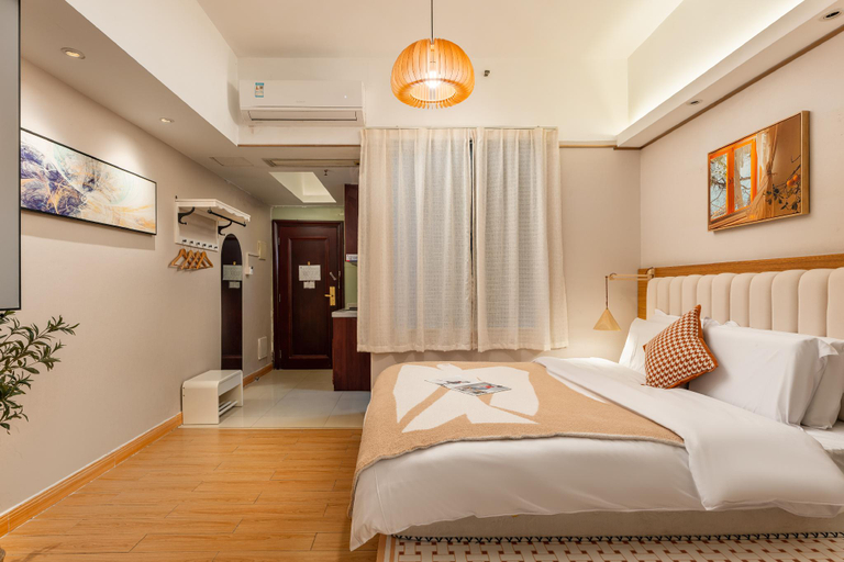 Bedroom 15