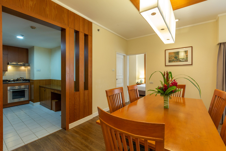 Dining Room 1