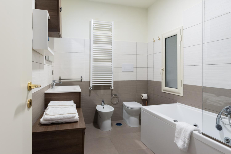 Others 3, Private Suite Intermezzo, Napoli