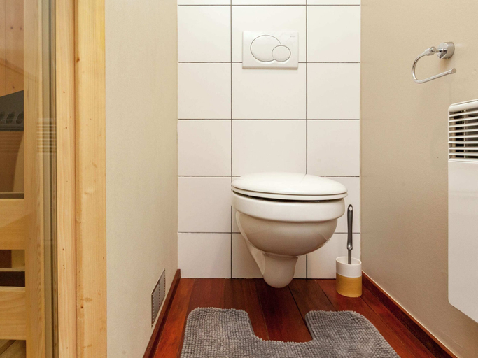 Bathroom 3, Boutique Chalet in Büllingen near Lake, Liège