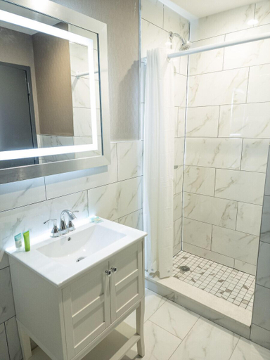 Bathroom 4, Wheeler Hotel, New York