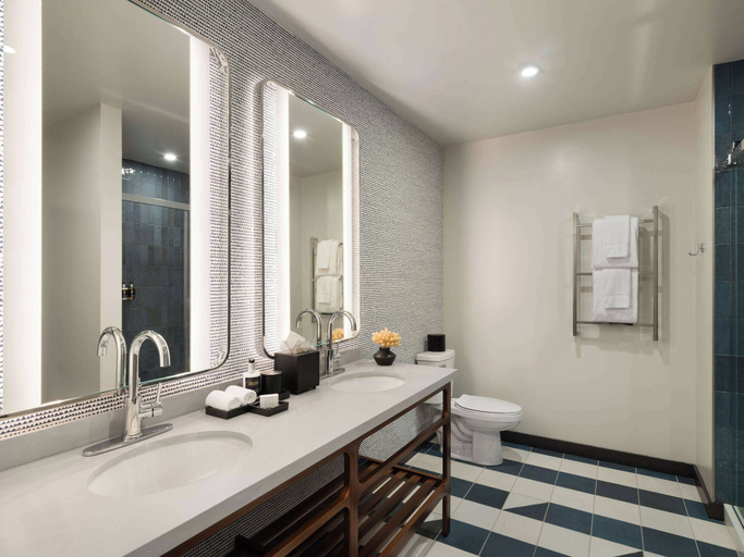 Bathroom 12
