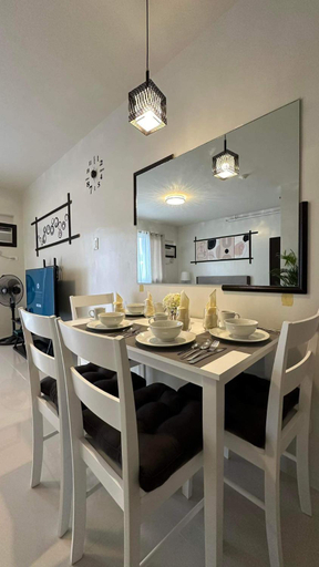 Dining Room 17