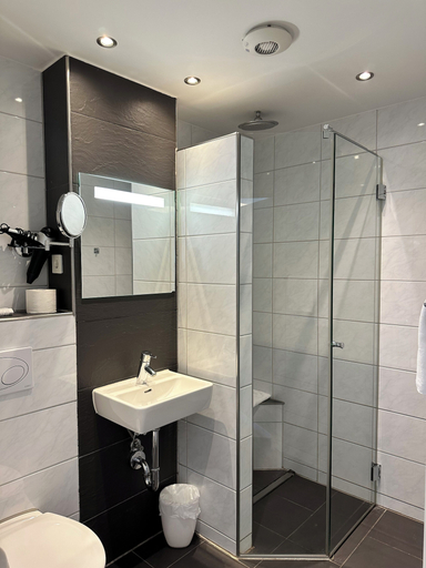 Bathroom 8