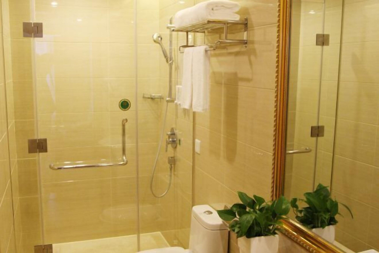 Bathroom 4, Vienna International Hotel (Meizhou Dingzi Bridge), Meizhou
