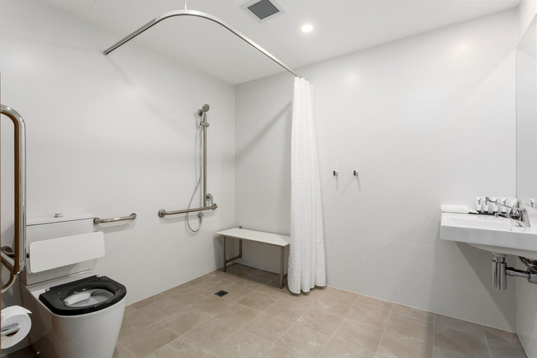 Bathroom 4