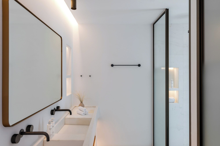 Bathroom 5, Sandblu Santorini, LXR Hotels & Resorts, South Aegean