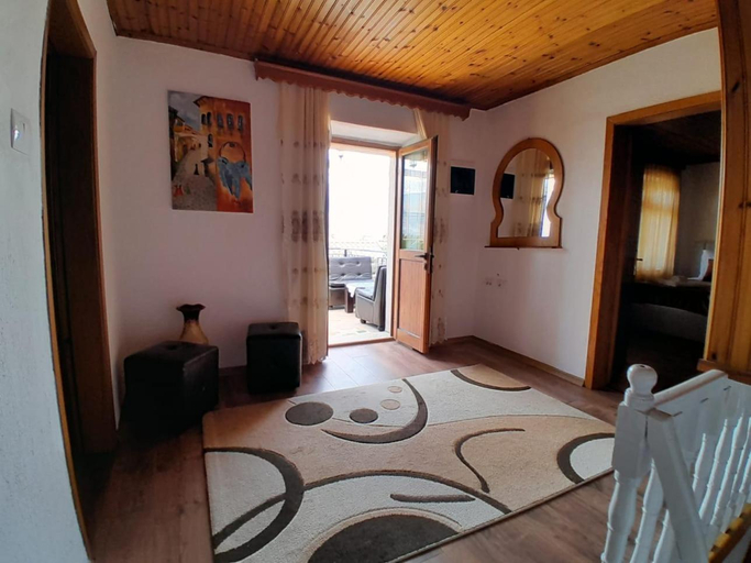 Others 5, Guest House Ejona, Gjirokastrës