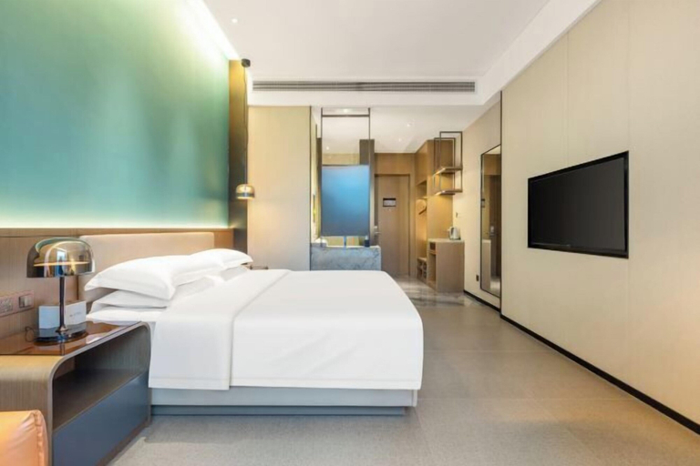 Bedroom 12