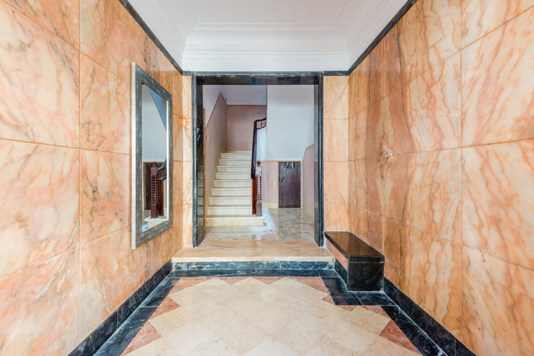 Room 5, Bela Vista A in Lisboa, Lisbon