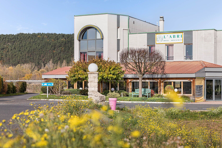 Exterior & Views 2, Hotel l'Abri, Haute-Loire