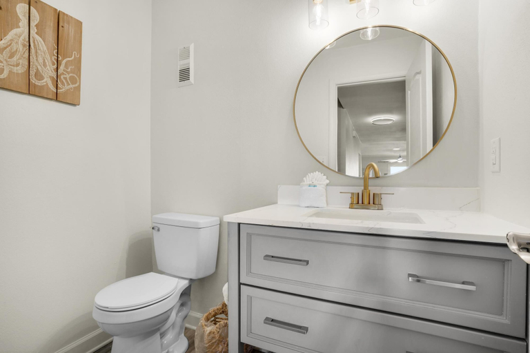 Bathroom 3, Summer Haven B- Cast a Waves, Walton