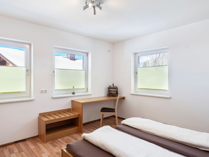 Bedroom 5, Apartment in Saalfelden Near Ski Slopes, Zell am See
