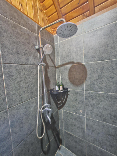 Bathroom 5, Lumbung Hill Glamping, Tabanan