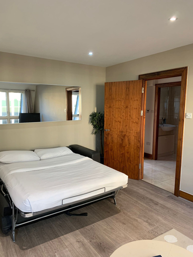Bedroom 2, Parnell Boulevard Apartments, Dublin