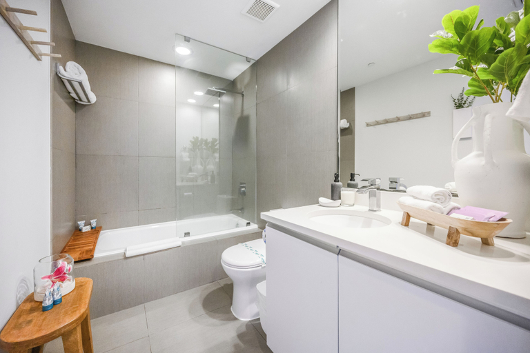 Bathroom 5, Monte Carlo by Miami Vacations, Miami-Dade