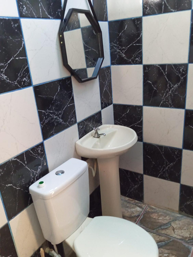 Bathroom 3, Quarto, garagem, portao automatico, banheiro, wi-fi, tv, frigobar e ventilador de teto, Aparecida